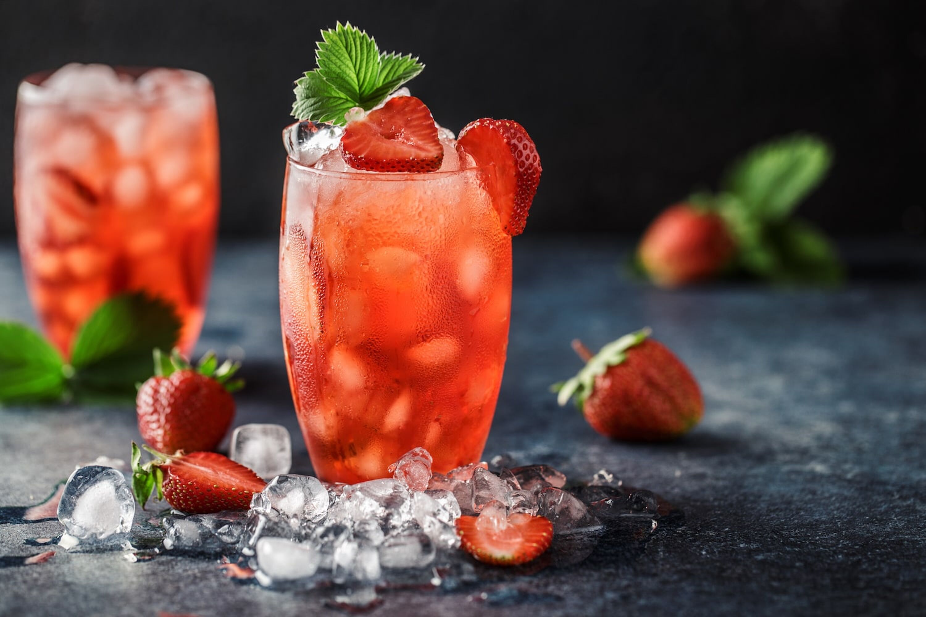 Erdbeer Shrub Mocktail im Glas